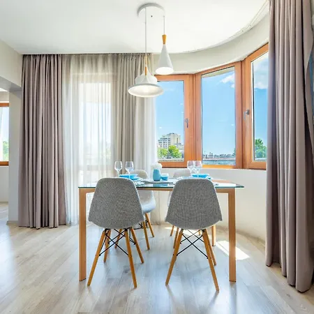 Designer Two-bedroom Apartament *