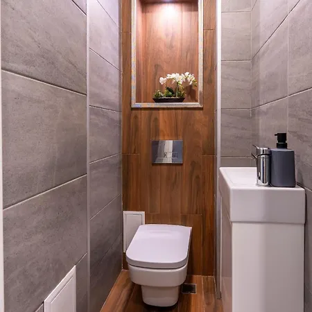 Designer Two-bedroom Apartament