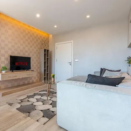 Designer Two-bedroom Apartament Warna